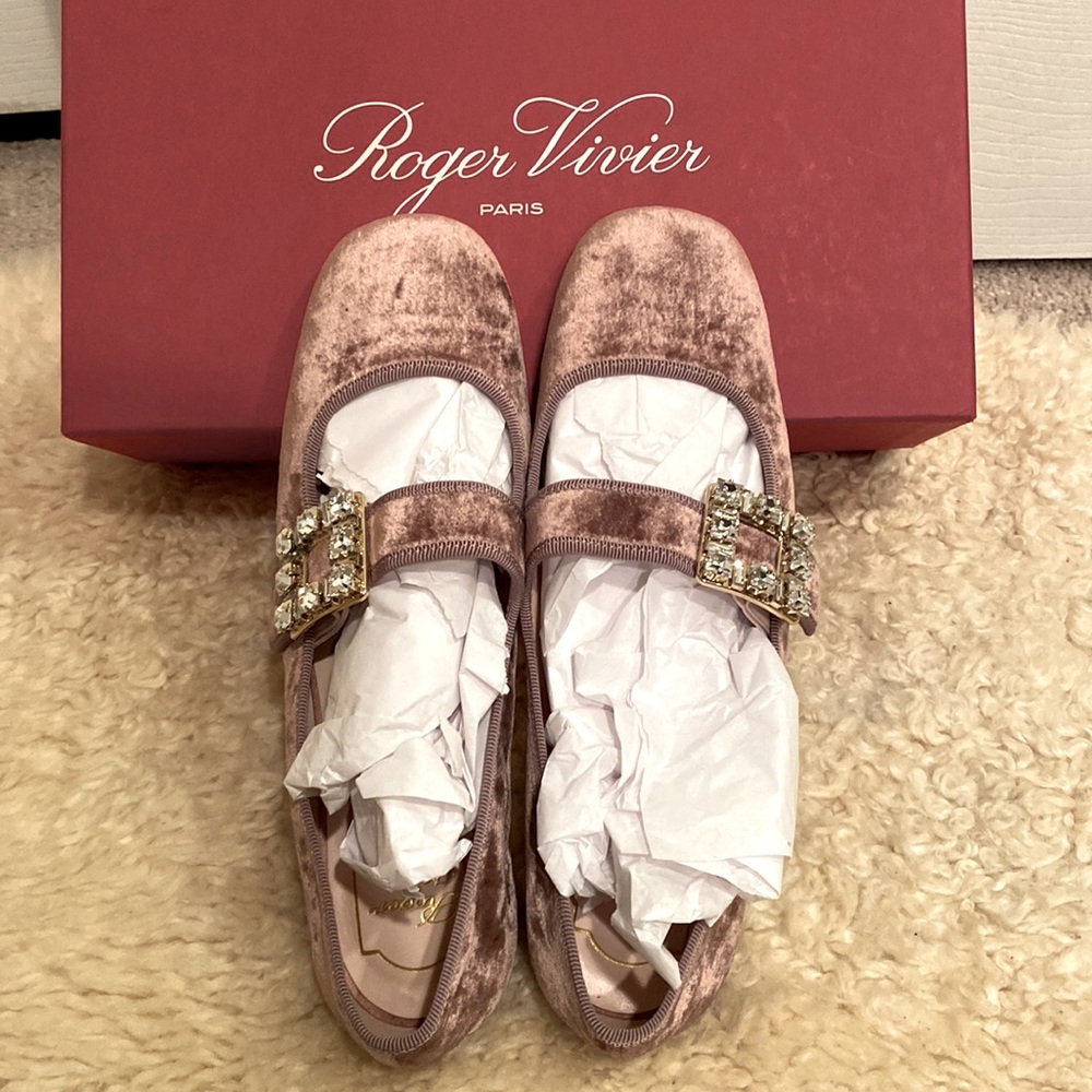 Roger Vivier Strass Buckle Babies Ballerinas in Velvet